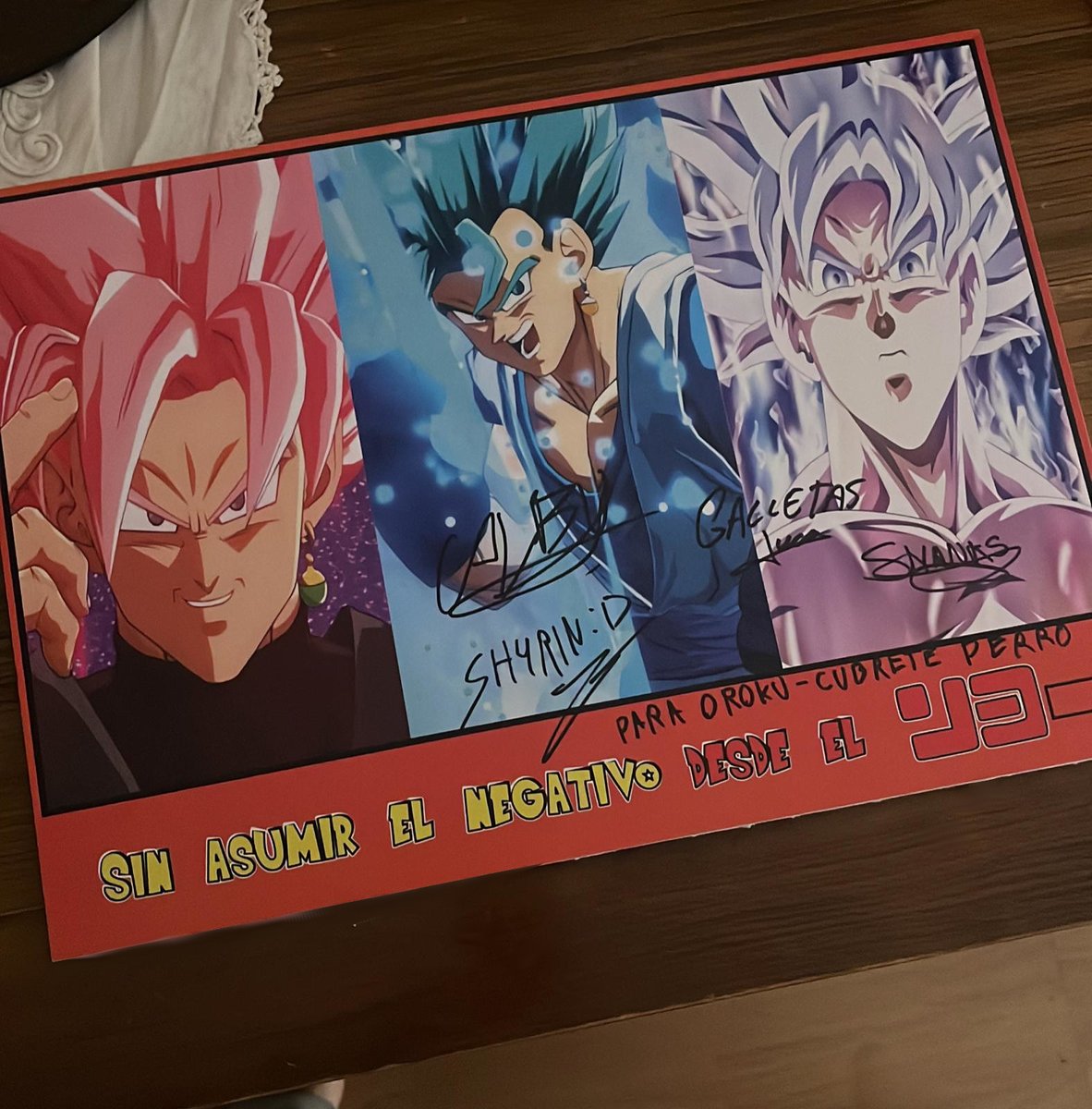 Elyasuo's tweet photo. Qué grandes sois! @Calbu1993 @Sh4rin_Papito @GalletasFGC @shanksfgc 🖤💙🤍 https://t.co/1FDU5e9DiX