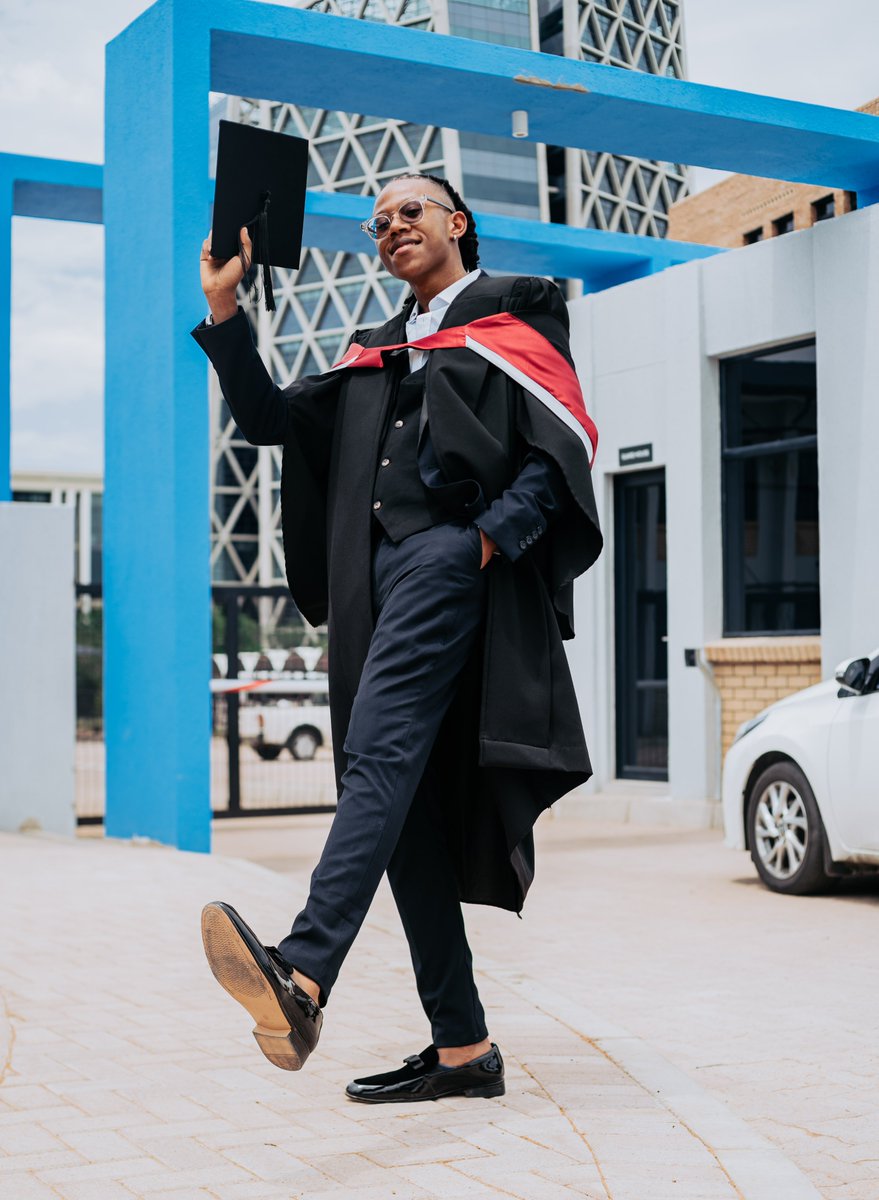 MasianPictures's tweet photo. Born to chase Junior Leatame 🎓
Book your session Whatsapp to +267 77 960 090
Email: masianentertainment@gmail.com https://t.co/ftfJ3fu1Rq