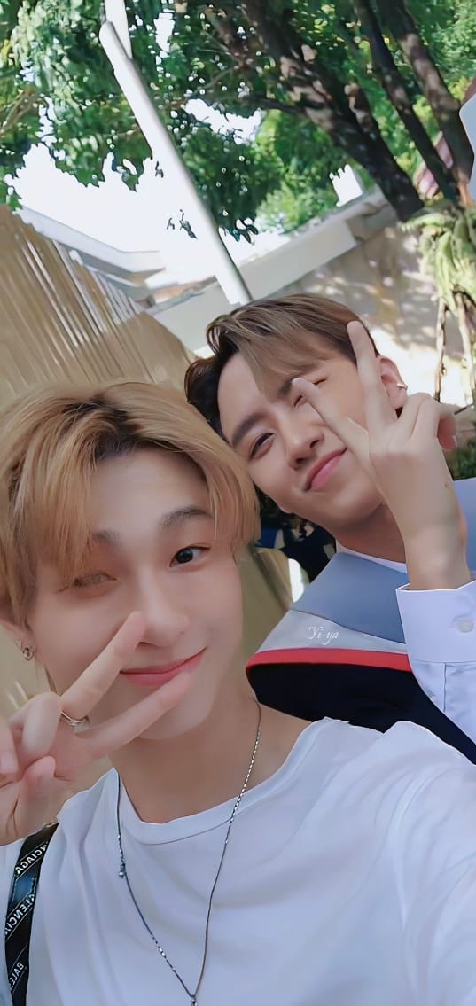 jeffcodezone's tweet photo. #MarkGun NUNCA FUI MISERABLE GENTE AAYAYYAYAAYAYAYAYYAYAYAYAYAYAYAYAYAYAYA😭😭😭😭😭😭😭😭😭😭😭😭😭😭😭😭😭💕 https://t.co/UYElV4H3py