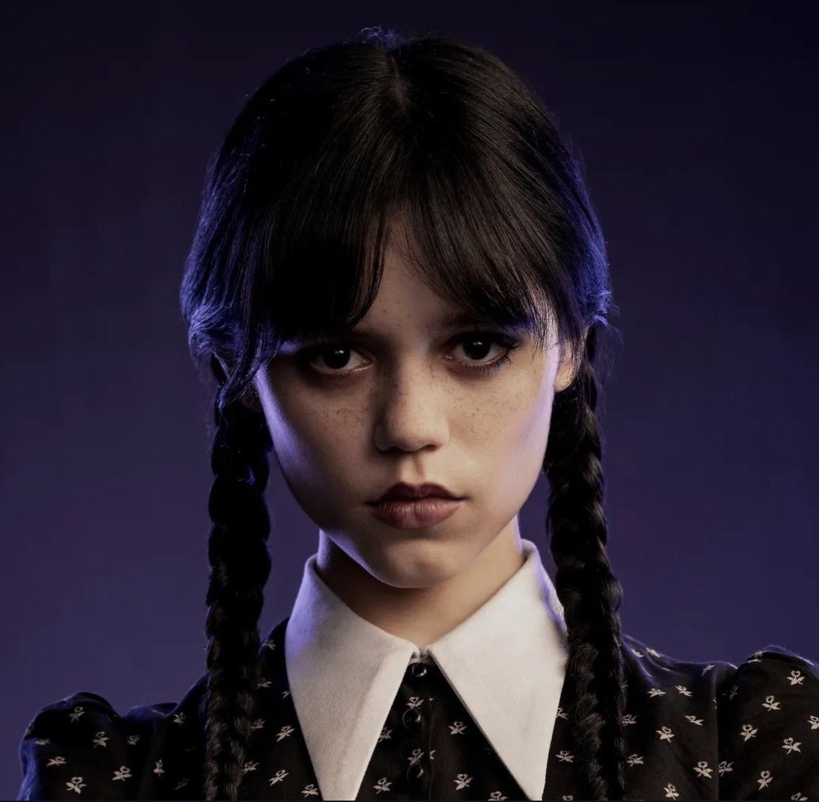 kepopepo's tweet photo. Sabías que... para interpretar a Miércoles, un personaje sombrío, sin corazón, sin esperanzas y nulas ganas de vivir, la actriz Jenna Ortega estudio seis años en el Legio VII https://t.co/EDsjU2a3Mb
