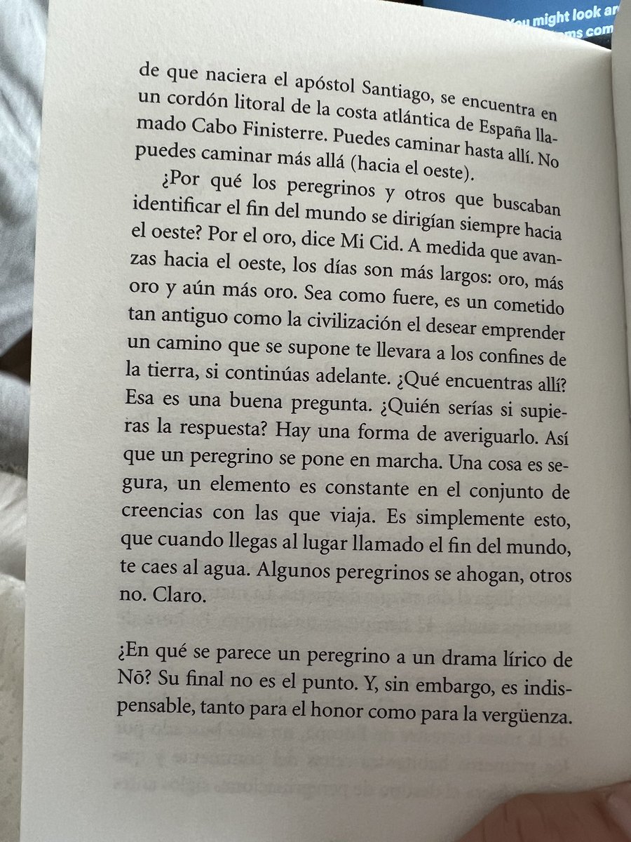 felicianolopezh's tweet photo. “…Finisterre. Puedes caminar hasta allí. No puedes caminar más allá (hacia el oeste).
(…) cuando llegas al lugar llamado el fin del mundo, te caes al agua. Algunos peregrinos se ahogan, otros no. Claro”.
#anncarson #tiposdeagua #elcaminodesantiago #luzberenguela #finxacobeo https://t.co/t6cfcedm9b