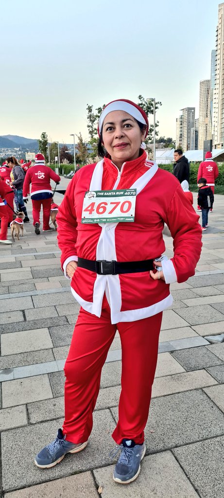 dramitor's tweet photo. #TheSantaRun
Admiro ese ímpetu por siempre hacer cosas diferentes, y ser tan dinámica. Venga amorcito @PatyOrtegaM
#TAD https://t.co/HsIJr93PkX