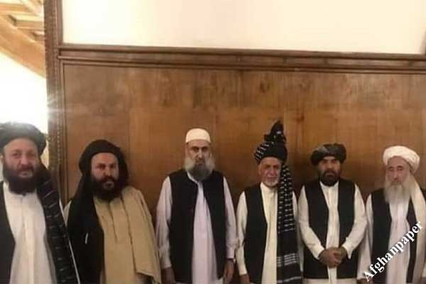 afghanpaper's tweet photo. برداشت آزاد: چهار عکس، یک برداشت https://t.co/uCelBh5lDm