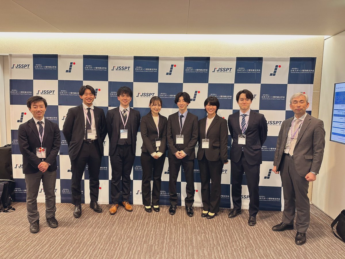 6Qtg9GDw2GOJ0Mv's tweet photo. 第9回日本スポーツ理学療法学会学術集会でポスター発表をさせて頂きました。初の発表に緊張しましたが、多くの方に質問やご意見を頂き、自分の成果をお伝えすることの楽しみを噛み締めることが出来ました。
御指導頂きました先生方、研究室の同期に深く感謝致します。
#JSSPT2022
#9thJSSPT https://t.co/NUVBHw9fPB