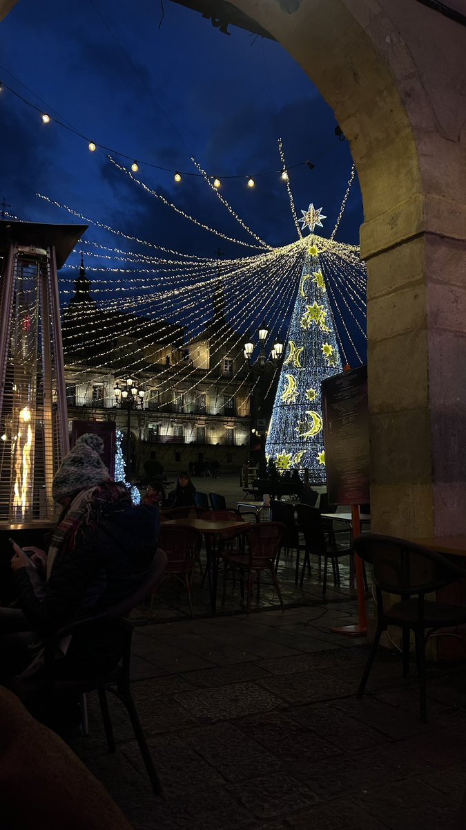 albathistle's tweet photo. León en navidad >>>> 
#leonesp https://t.co/V78HJfDlmt