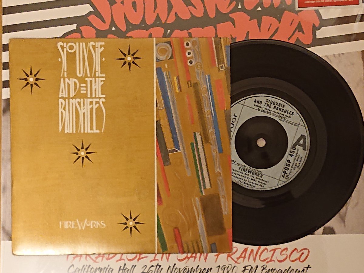 MAM24121034's tweet photo. siouxsie and the banshees
Fireworks
#Siouxsie #siouxsieandthebanshees 
#vinyl #rock #1980s #UK 
My favorite siouxsie and the banshees🎵.
My favorite single record 🎵.
I listen to it over and over again 🎧. https://t.co/OOsKIB7Wl0