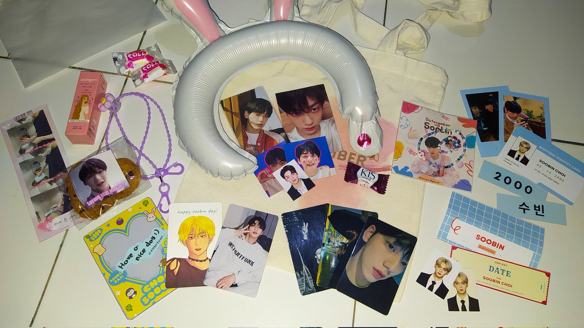 yawnzum's tweet photo. Datecember Soobin Birthday! 💖

Hasil perburuan hari ini sangat wangi. Special thanks to: @.nochuroom @moa_jogja @luvlytyunie @cocolatedeer @starsooberry @attaliachann @winterfever__ @sktxlvr @ghiyyih https://t.co/ej0iAuEIqu