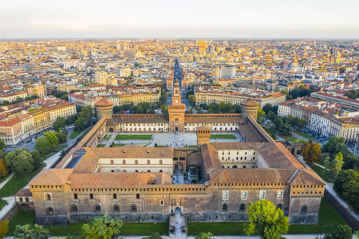 i_guias's tweet photo. Castello Sforzesco, Milán, #Italia 🇮🇹

📸zheng.yan

https://t.co/ITlkeld7j0 https://t.co/gbgJAYmYfO