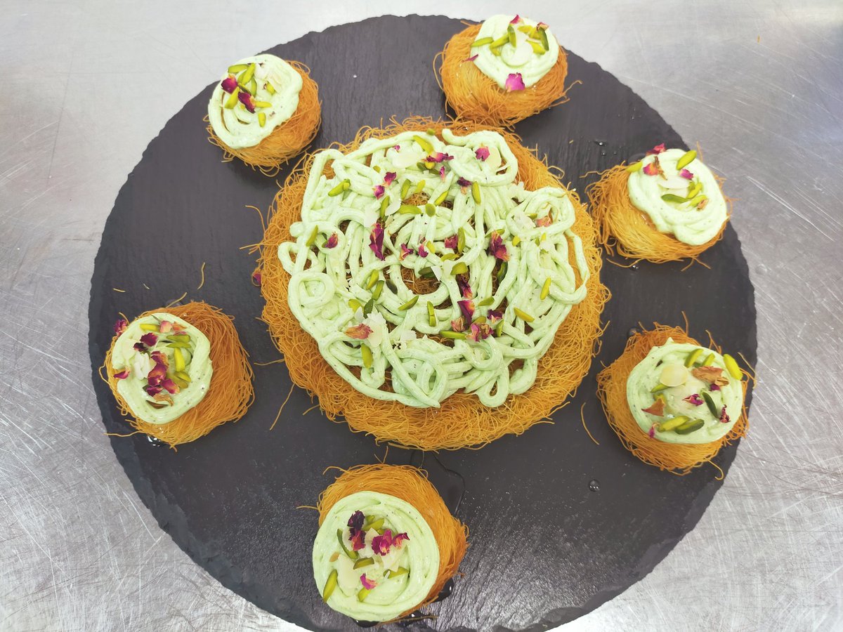 chefkarthick8's tweet photo. #Today special #arabic dessert #Kunafe #pistacheese Kunafe
#Very very nice taste 😋 https://t.co/ewqhmKp1Jf