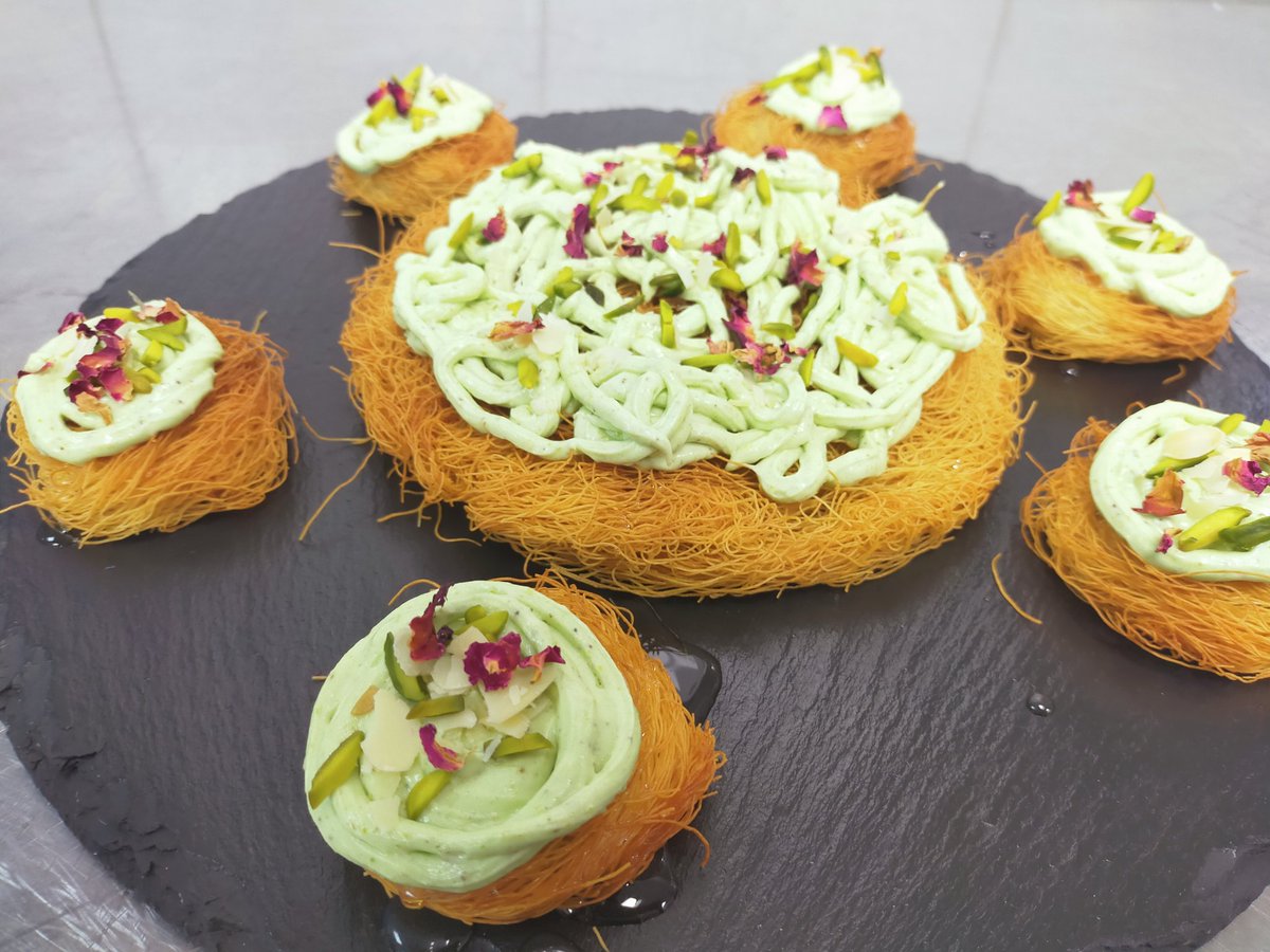 chefkarthick8's tweet photo. #Today special #arabic dessert #Kunafe #pistacheese Kunafe
#Very very nice taste 😋 https://t.co/ewqhmKp1Jf
