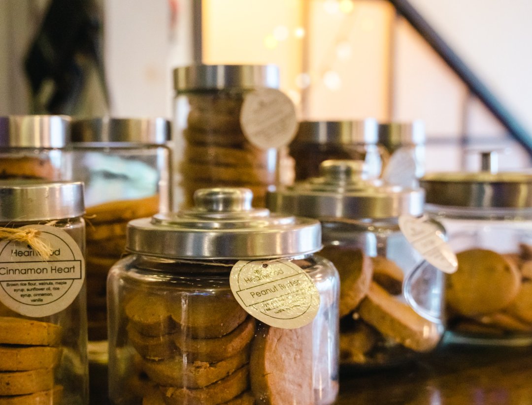 Did you know about our fresh, vegan-friendly baked goods? Visit us for your morning coffee and sweet treat ☕ 🍪 #HappyBirthdayHeartwood
