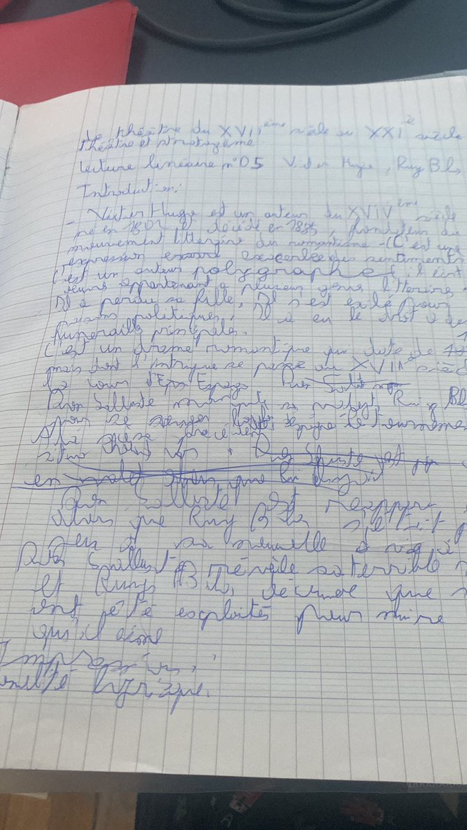 ArtskillFN's tweet photo. Jsuis en train de reviser mais jsuis arrive a un stade ou meme moi jcomprends plus mon ecriture https://t.co/ceMd7MGqSM