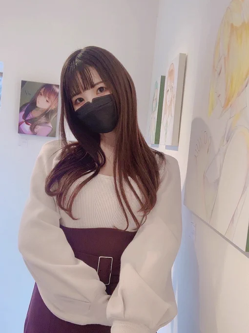 個展2日目ありがとうございました明日はいよいよ最終日!まだまだたくさんの方に会えるのを楽しみにしています〜12/10〜12 原宿デザインフェスタギャラリー1D11時〜19時 