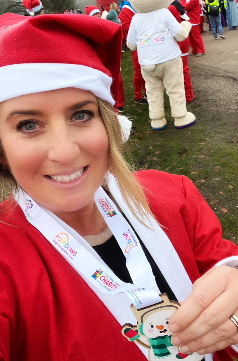 AnnaWeather's tweet photo. Fabulous fun running (a bit of walking) with hundreds of Santa’s at Markeaton Park this morning. All in aid of @RainbowsHospice @hospitalcharity @CRHCharity and a big shout out to the volunteers and the students from @derbycollege who were great at cheering us all on in the cold! https://t.co/wkUKR2Niwe