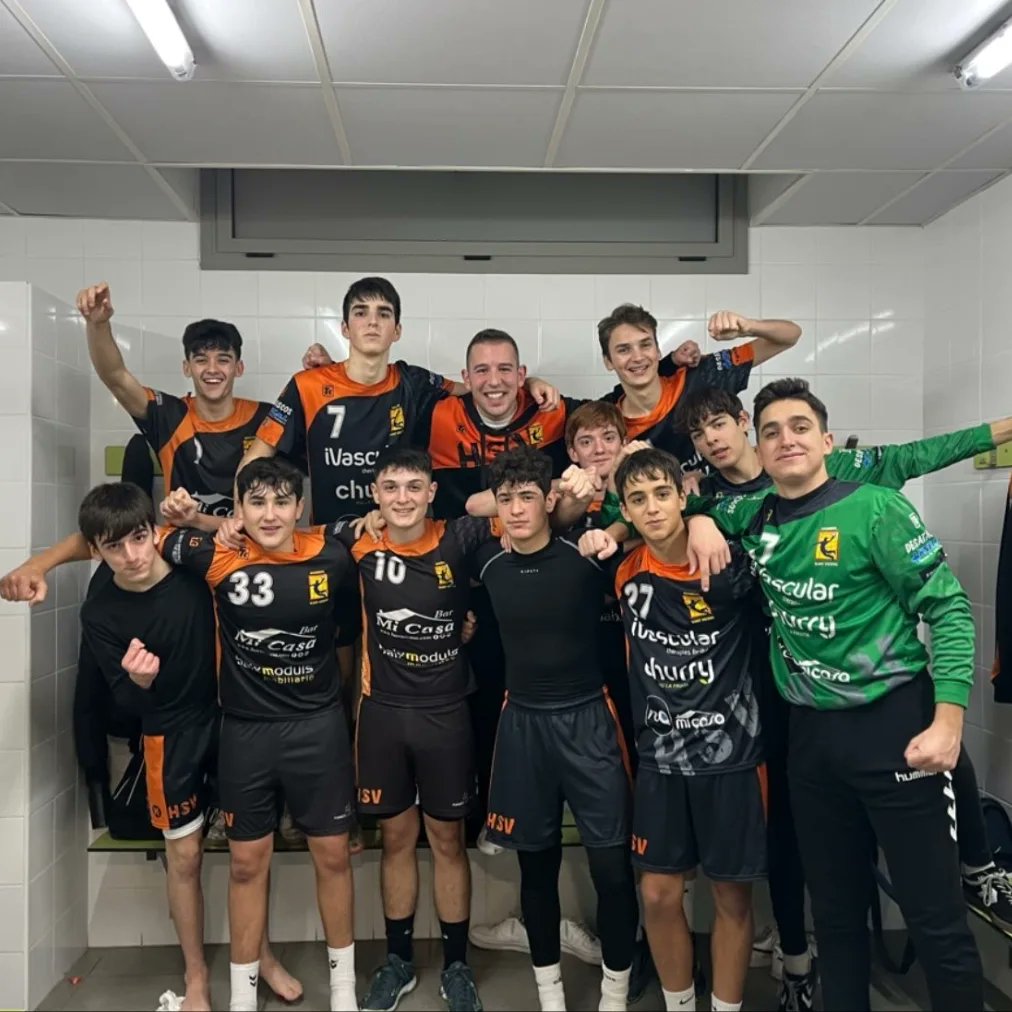 HandbolStVicenc's tweet photo. MARCADOR #HSV :  1a Catalana juvenil masculina 50 - Handbol Molins 25 
#santvicençdelshorts #FundacióHSV #golsamblamà #orgullvicentí https://t.co/xbXD8WXV2v