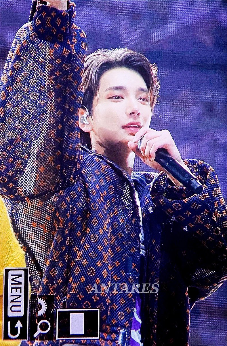 seoksoosvt17's tweet photo. I miss you so much ma boy 😍 https://t.co/AHRRkgMKqJ