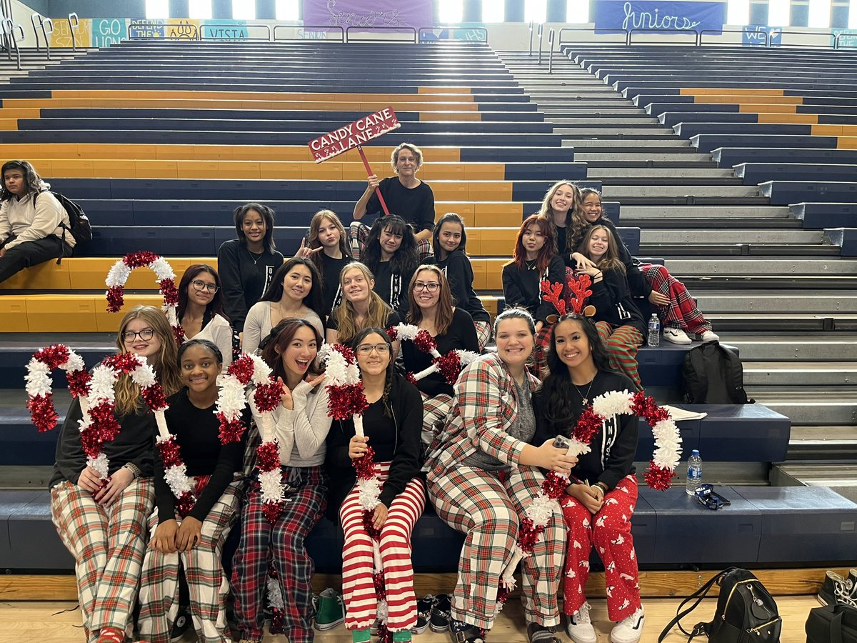 ❄️Winter Assembly❄️ #VistaDynasty💎  #OneFamilyOneSound #DanceTeam #StepTeam #D4L #Stepping #StepIsLife #DanceIsLife #Steppers #Vegas #VegasSteppers #WinterAssembly