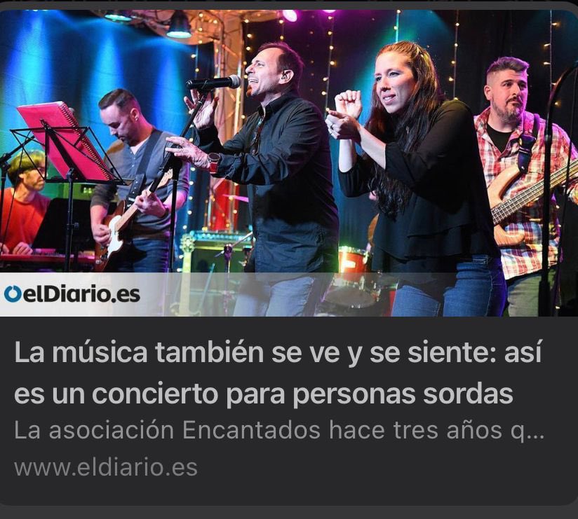 en_canta_dos's tweet photo. 🗞️ 1/2 @joseplluisg en @eldiarioes: "Es precioso ver cómo les llega la música. Todos podemos estar presentes en una canción. No son solo interpretes, sino unos artistas más".
Anna está diciendo "esperar" en #LSC en la foto ⤵️ https://t.co/YQxSDiHMWG