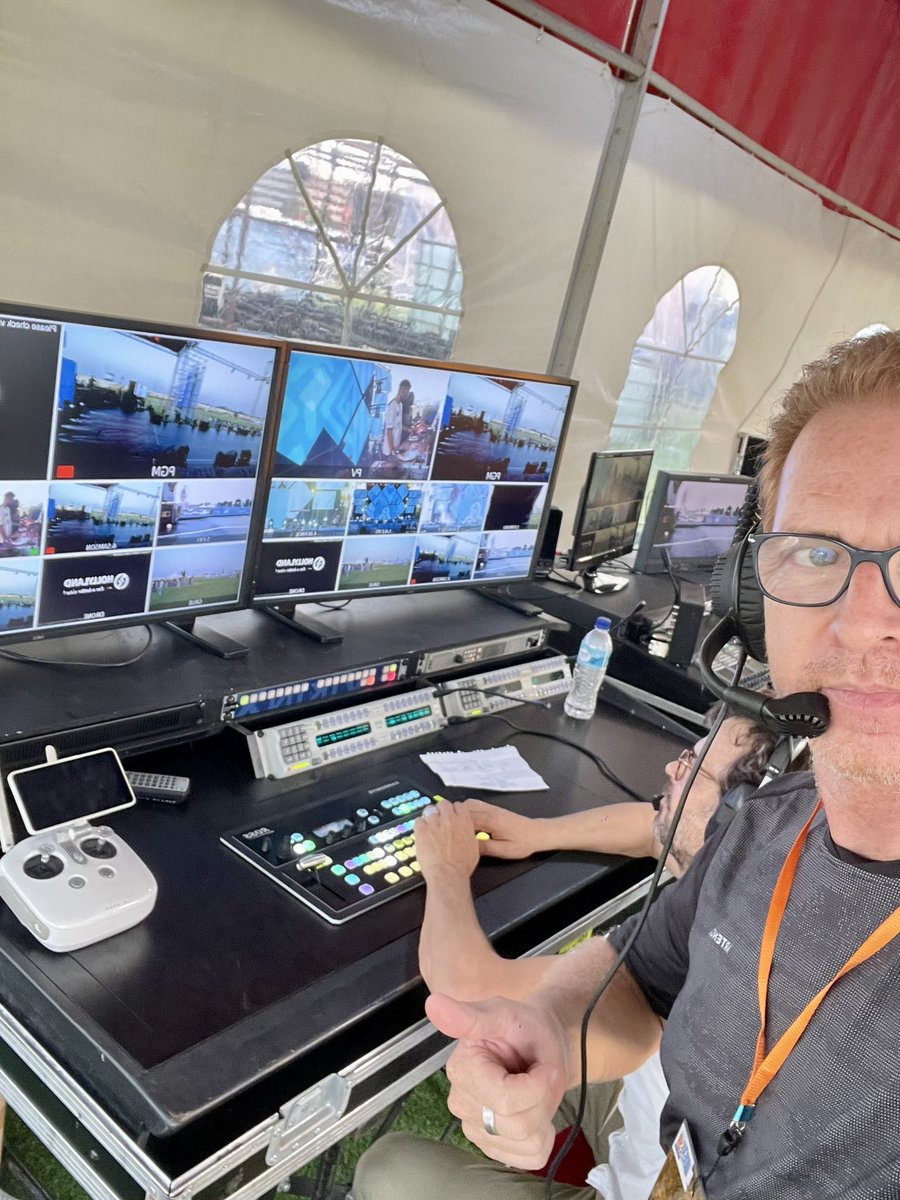 afrikafun's tweet photo. C’est parti pour 2 jours de festival #weLoveEya AFRIKAFUN dans la place : pilote de drone pour @canalplus https://t.co/kwj59AtoPT