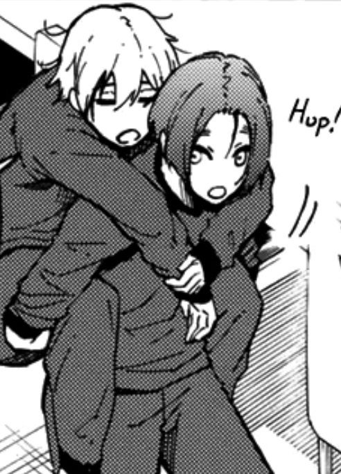 BlueLockerReo's tweet image. ⸻》Vamos anda jaja

⸻Este sujetaba a Nagi a caballito de nuevo mientras empezaba a caminar a la habitación⸻

⸻》Asi mejor?