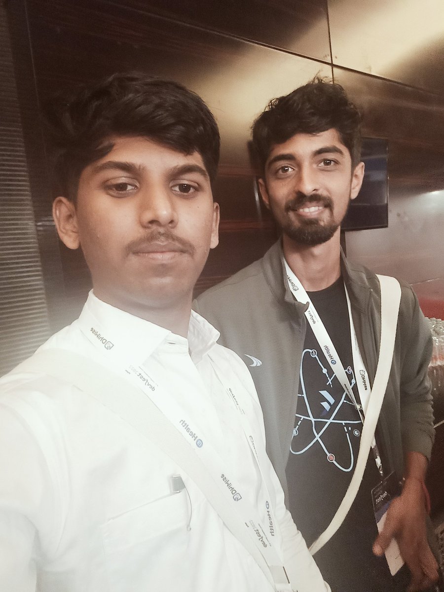 CharulW's tweet photo. #Joshatdevfest #joshsoftware tag @Joshsoftware https://t.co/rTLmK7HxIP