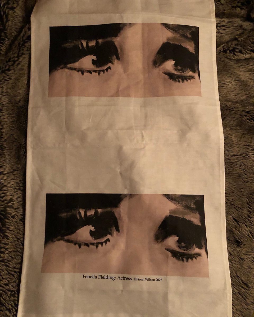 best2vilmabanky's tweet image. Bagged myself a fab tea-towel w/the famous eyes &amp;amp; full lashes of @FenellaFielding &amp;amp; reminisced with @PostPunkBritain over a coffee about the times I’d met Fenella &amp;amp; himself @CinemaMuseum &amp;amp; around the Southbank @BFI My photo memories from March 2016. Happy I was able to meet them.
