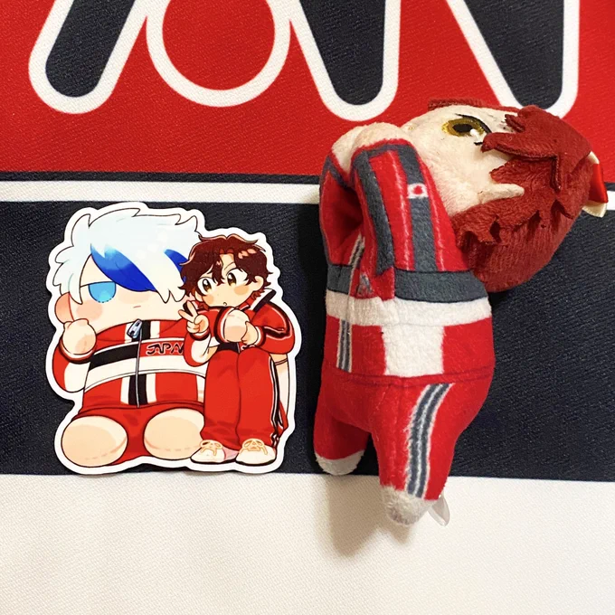 グッズ届きました!月寿ぬいマグネットです〜!(2枚目はサイズ比較)18日に持っていきます!よろしくお願いします〜 