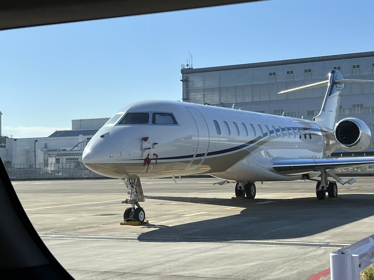 alohamiler's tweet photo. 【プライベートジェット🛩搭乗日記③】
ホンダジェット　JA123P
成田空港34Lに最終アプローチ

着陸後はプライベートジェット駐機場で降機してお迎えの車に乗り特別ゲートを通り空港ターミナルへ

#ホンダジェット　#プライベートジェット https://t.co/GH0TyIKZe1