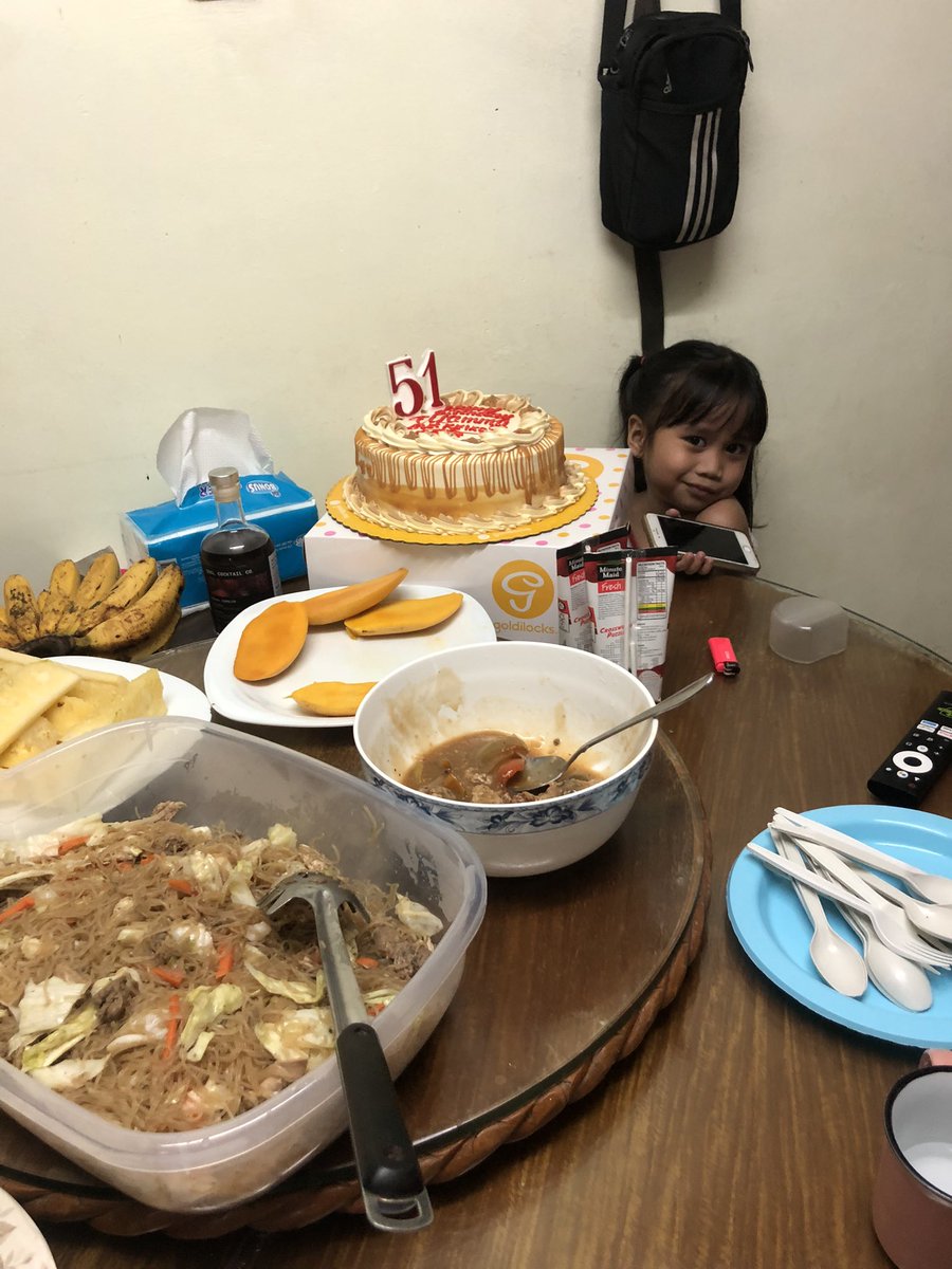 radnnica's tweet photo. Happy Birthday Mama 🎉 https://t.co/TvwjaB84u9