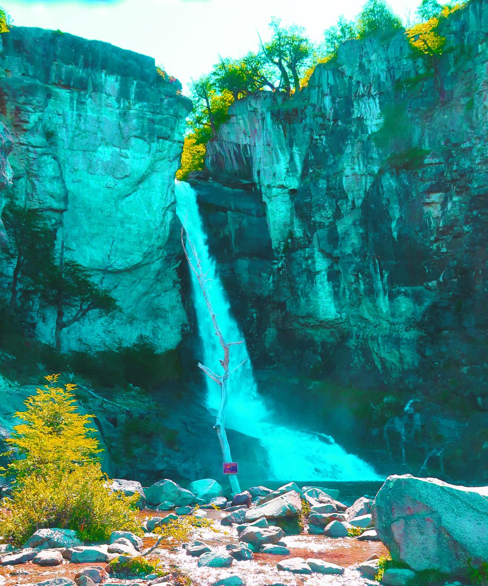 onnadelmar's tweet photo. Chorrillo del Salto, El Chaltén 🌎 Argentina
#travel #traveling #mountain #Waterfall  #Argentina #Patagonia https://t.co/koyJZbASFI