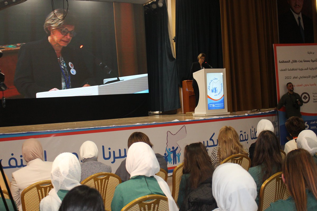 UnitedNationsJO's tweet photo. "Let's keep alive the momentum of the past #16days to remain united to end violence against women & girls by
👉strengthening our collaboration
👉scaling up our efforts
👉continuing to amplify the voices of survivors"
@rabulhosn on behalf of UN🇯🇴 at the #16Days closing ceremony https://t.co/dncQxS4RVr