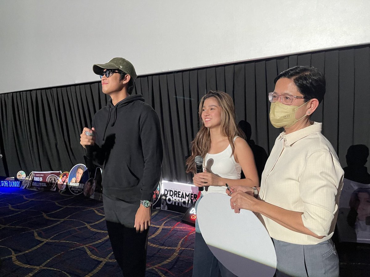 StarCinema's tweet photo. Finally, they’re here!!! Damang-dama talaga ang 24-ever kilig! 🧡💚💜

Donny and Belle at the #AnInconvenientLove Thanksgiving Block Screening at Fishermall 🥰🤩

#AnInconvenientLoveNowShowing on its third week! 🛎💯 https://t.co/4ibebgSYBT