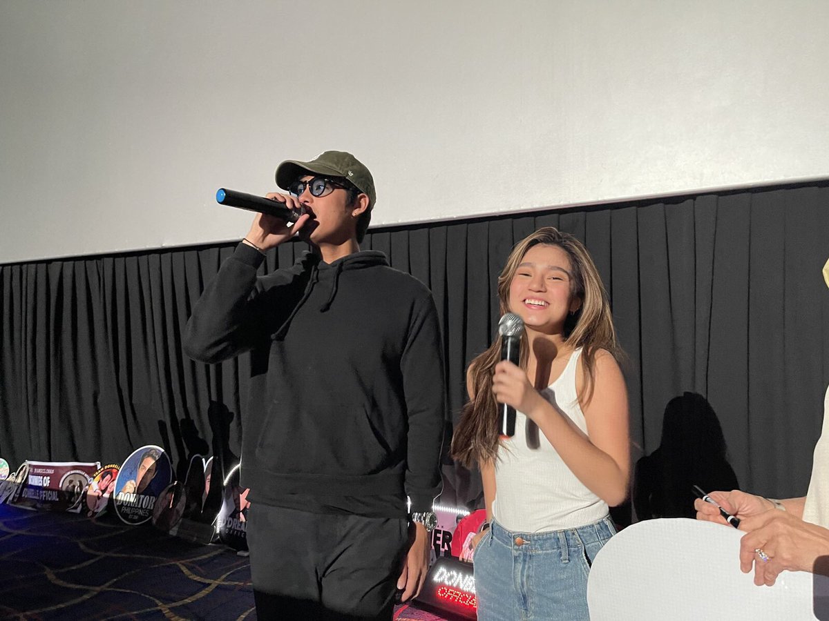 StarCinema's tweet photo. Finally, they’re here!!! Damang-dama talaga ang 24-ever kilig! 🧡💚💜

Donny and Belle at the #AnInconvenientLove Thanksgiving Block Screening at Fishermall 🥰🤩

#AnInconvenientLoveNowShowing on its third week! 🛎💯 https://t.co/4ibebgSYBT