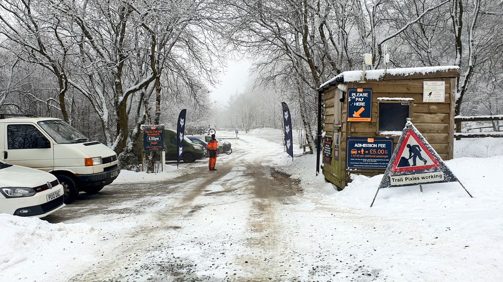 OPALlandegla's tweet photo. Job done and we are open..
#llandegla #NorthWales #snow https://t.co/JLq9tlzDA3