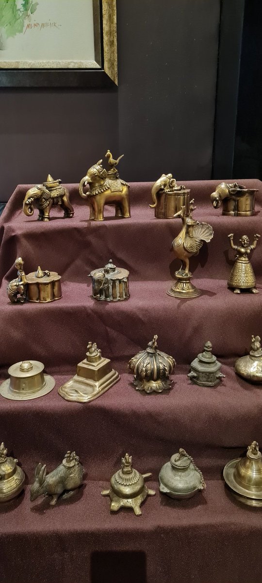 NischolRaval's tweet photo. Visited the International Pune fountain pen festival. Extremely well arranged event, with a wide variety and range of pens and inks. The highlight for me was the antique collection of pens and inks by Manohar Desai. Wonderful experience.#fountainpens #inks #loveofwriting #pune https://t.co/DvedVEmkoh