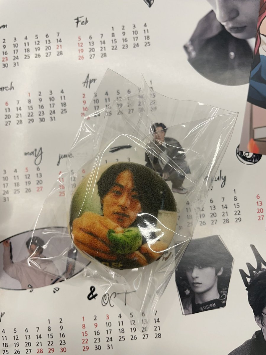 오늘 마지막 손님인 것 같다?

이쁜 구교 모음🥹
캘린더 너무 이쁘고
마카롱 너무 귀여워ㅜ

#구교환_태어나줘서_ㄱㅅ짱