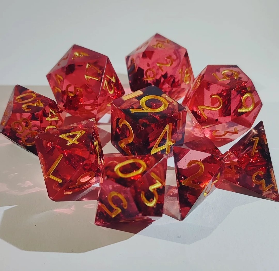 aconite_dice's tweet photo. "The Reality Stone" inked and polished โค๏ธโค๏ธ
.
.
.
#resindice #dungeonsanddragons #ttrpg #dnddice #dnddiceset #dnd #diceset #handmade #resin #tabletoprpg #dicemaker #dicemaking #reddice #handmadedice #infinitystones #marvel #realitystone https://t.co/T3AlXPMDl5