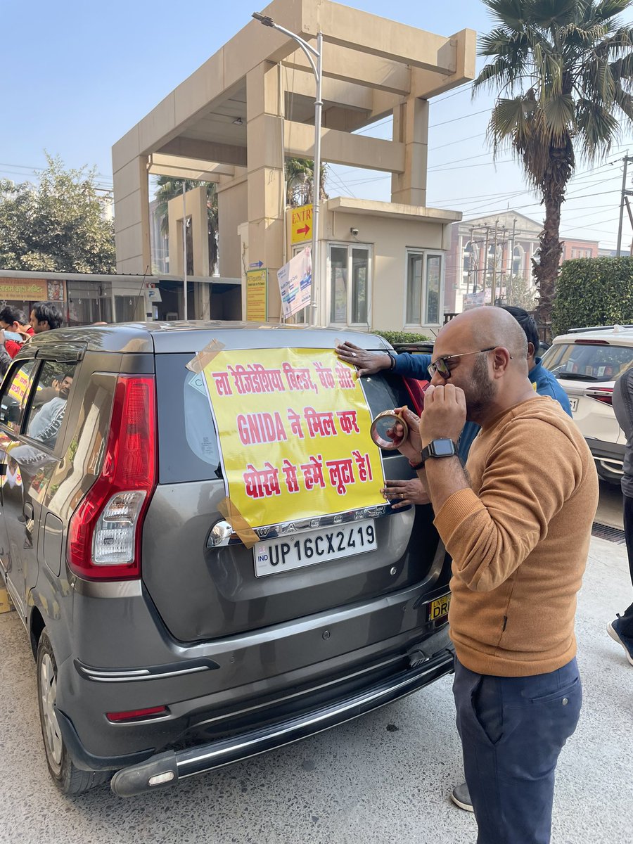 LaResidentiaGNW's tweet image. Residents of La Residentia have been facing a lots of issues from 
No registry
No guards in society
No parking 
No proper maintenance of services
No clubhouse 
No proper Gymnasium 
No proper kids play area 
Gross misuse of maintenance funds