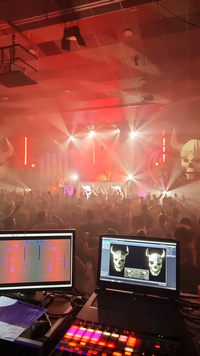 VJ / MotionDesign / Projection Mapping / LedMapping / Light with P3 Martin for LFV festival