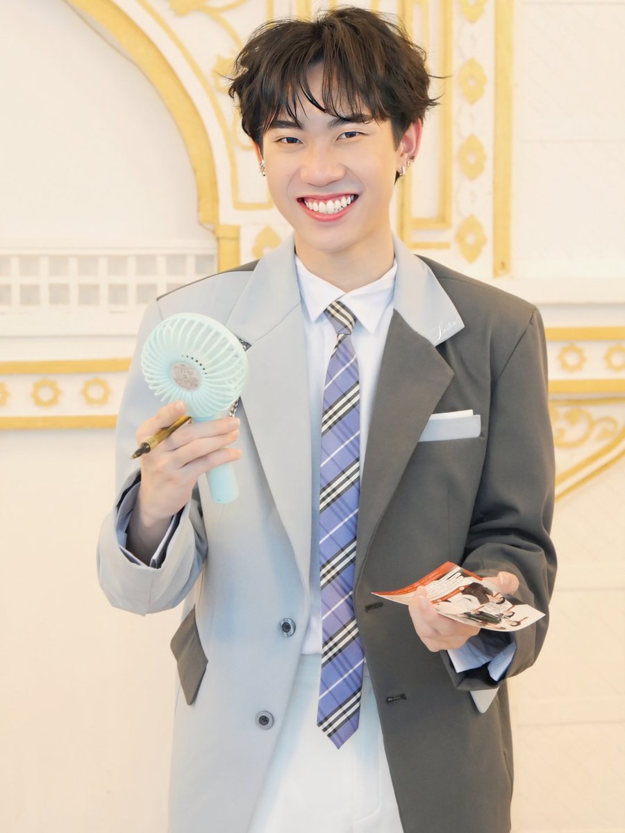 LostinTinee's tweet photo. ภาพเด็กเล็กที่มีเสียง🤍💜
@Minster_nt
#Minsterz #Neotanamin
#cloth_labentertainment #clothlabentertainment #cinderellaboysรักร้ายนายเที่ยงคืน #abgroupnewyearparty2023 https://t.co/YX4BiVyEZU