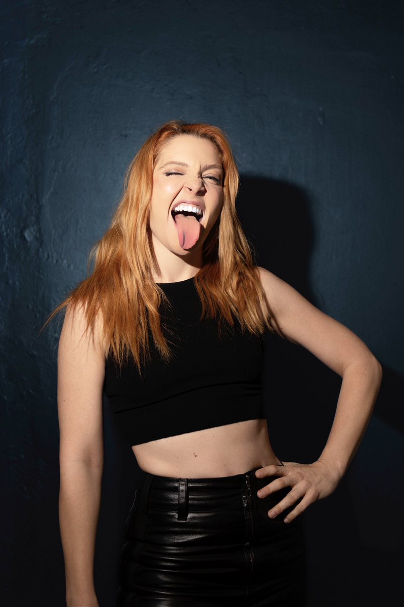 noemiofficial's tweet photo. Prossima settimana
     ✨ big news✨ https://t.co/lcOEcgIDqZ