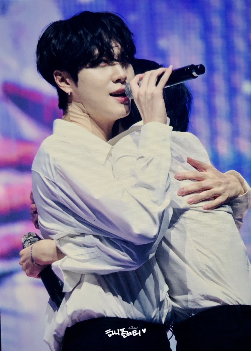 _Haniflutter's tweet photo. <preview>
221211 MERRY RUi DAY

#위아이 #WEi #김동한 #동한 #KIMDONGHAN https://t.co/ZE5hj00Naw