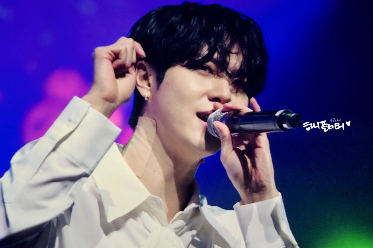 _Haniflutter's tweet photo. <preview>
221211 MERRY RUi DAY

#위아이 #WEi #김동한 #동한 #KIMDONGHAN https://t.co/ZE5hj00Naw