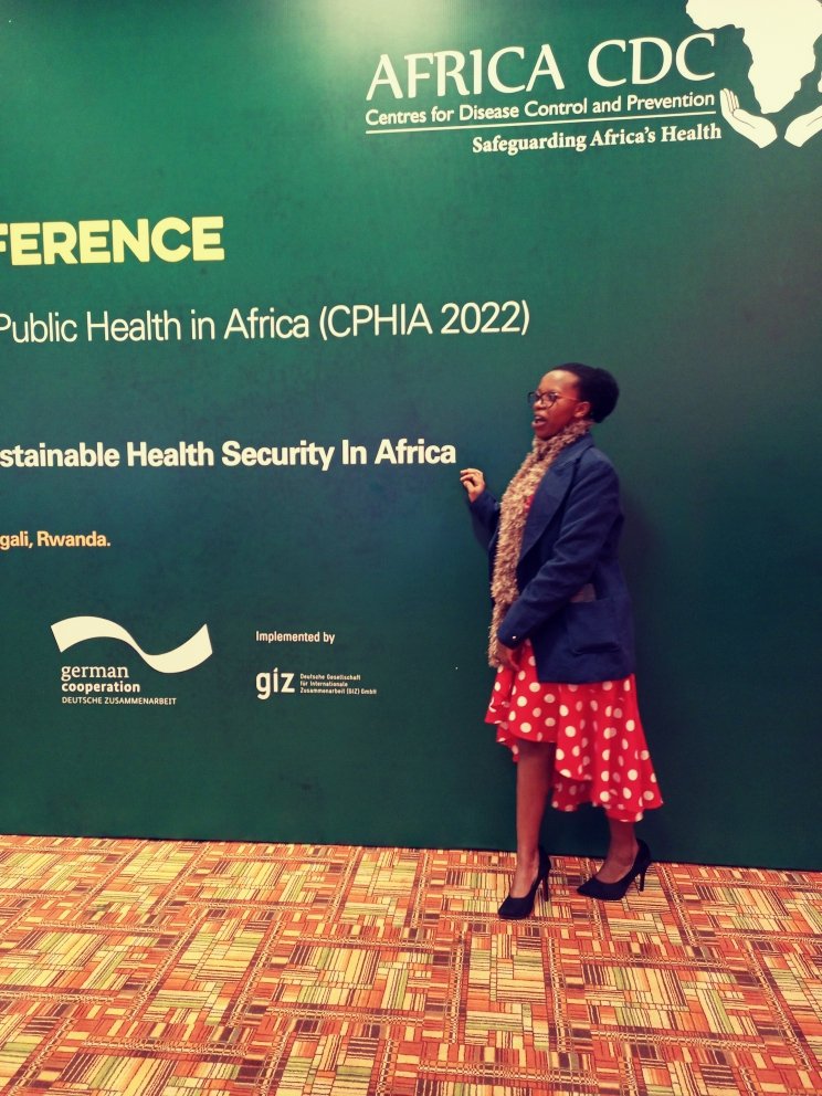gegeyombi's tweet photo. Second day for #YPC2022 with the topic "Opening up Policy Spaces For Emerging Public Health Leaders in Africa" 
Panelists: 
@ChoonaraShakira
 
@geraldchirinda
 
@tebohomohloai

#YPC2022 #CPHIA #AUBINGWA https://t.co/0s3RcaOyPh