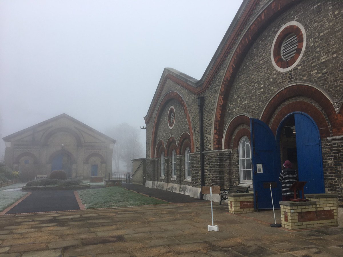 CrossnessET's tweet photo. Last Open Day of 2022 - we’ve defrosted the lock on the Thames Path gate so we’re good to go - looking forward to meeting our visitors
#listedbuilding #victorianengineering #bitcold https://t.co/YLdWYzu9Sz