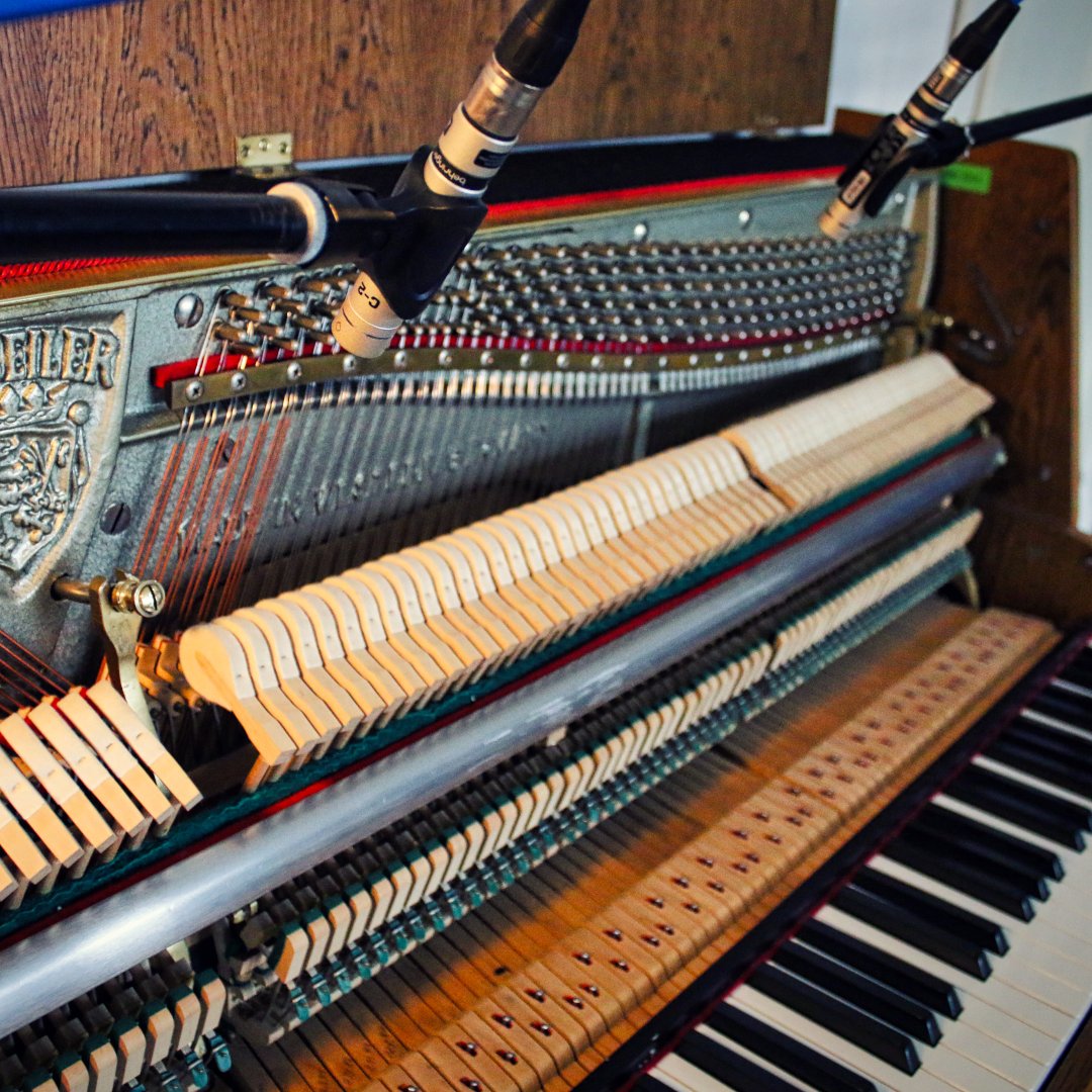 solvoidt's tweet photo. For the first time I'm going to record an acoustic Piano. Come back this evening to see and hear the result.
#behringer #recording #recordingpiano #piano #edseiler #seilerpiano https://t.co/iZ3bBVdxAE