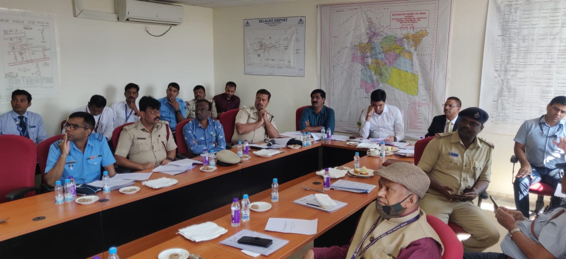 aaiblgairport's tweet photo. Anti-Hijacking Mock Exercise conducted under the Chairmanship of Addl. DC,#Belagavi &amp; Committee members i/c #AirportDirector.Mock exercise conducted successfully. ATC,CNS,Fire,Tech:#AAI ,
Airport Police Personnel:#KSISF &amp; others participated in Exercise.@AAI_Official @AAIRHQSR https://t.co/o37OH4d23j
