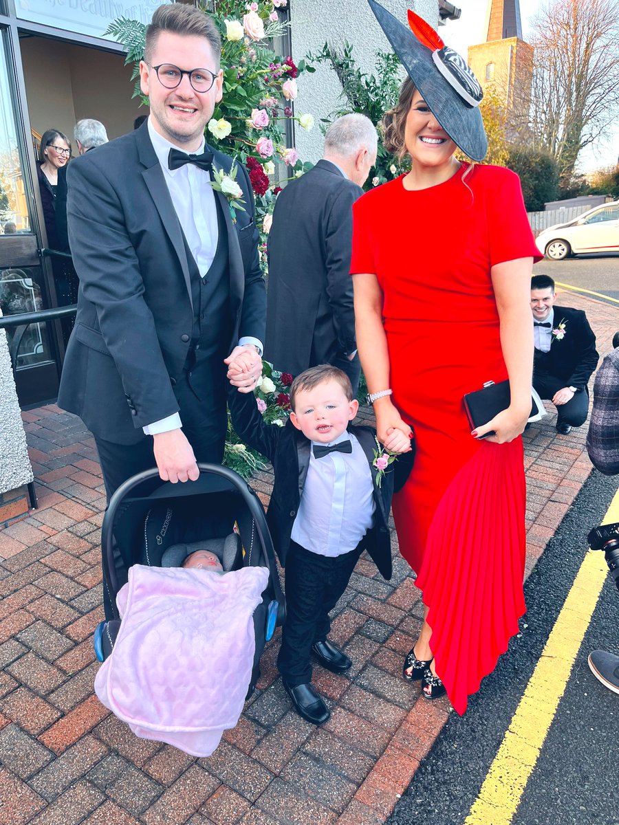 afrizzell135's tweet photo. First wedding as a family of 4! #wedding #family #4ofus #12daysold https://t.co/6zwBxkyota