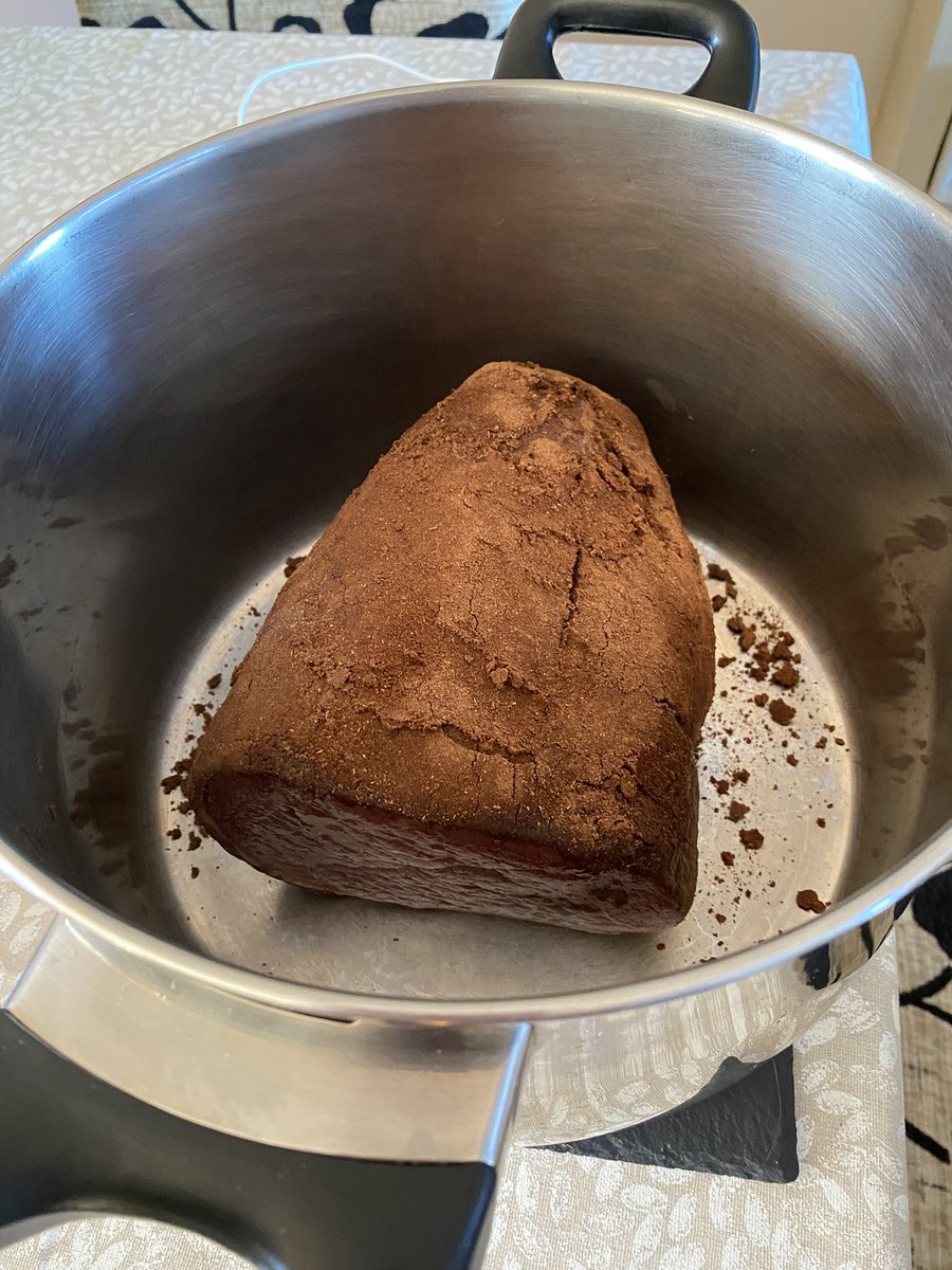 Graham__Coull's tweet photo. Spiced corned beef ready for simmering…..

@KennedysButcher 
#Dingle https://t.co/cZOji6f3Mq