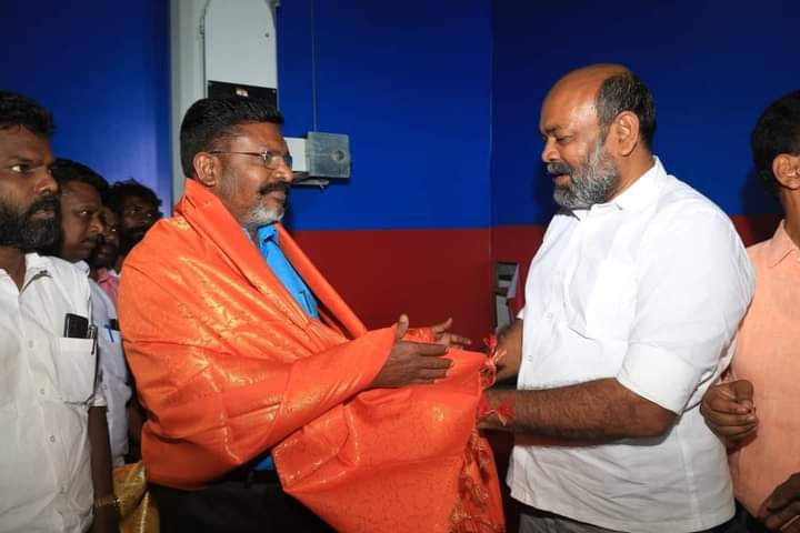 SATHISH28888635's tweet photo. @thirumaofficial #Facebook_trending

டெல்டா மண்டலம் மகிழ்ச்சிகொள்கிறது...

சமூக வலைத்தளங்களில் கொண்டாடபடுகிறது அண்ணன் தம்பி சந்திப்பை...

#ஈழம்_வெல்லும்

Thol.Thirumavalavan 
Thol.Thirumavalavan 
Thol Thirumavalavan Offl 
Sajan Baraj https://t.co/rjCUp5gIeu